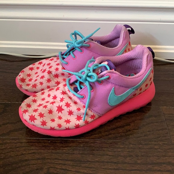 Nike (5.5Y) - Picture 1 of 9